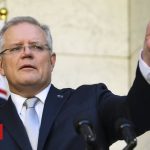Australia bans \'non-essential\' large gatherings