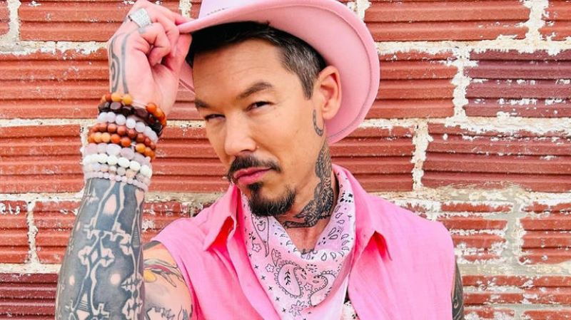 The Life and Relationships Of David Bromstad, HGTV Star